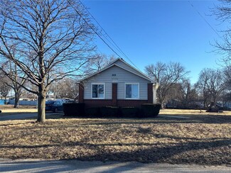 1235 NE 43rd Ave, Des Moines, IA 50313