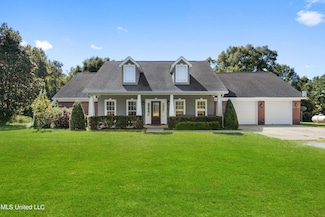 266 Griffin Ln, Lucedale, MS 39452