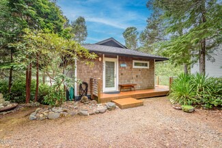 5965 Balboa Ave, Lincoln City, OR 97367