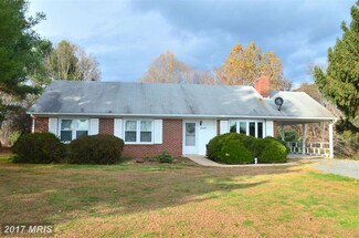 3545 Slate Mills Rd, Sperryville, VA 22740