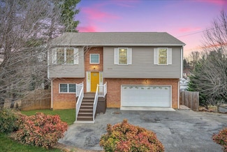 2024 Rice Ave, Salem, VA 24153