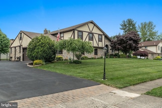 3778 Wheatsheaf Rd, Huntingdon Valley, PA 19006