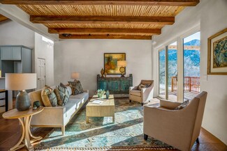 1598 Cerro Gordo Rd, Santa Fe, NM 87501