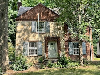 4065 Conover Rd, University Heights, OH 44118