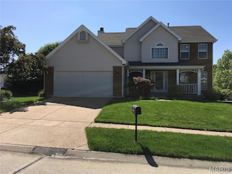 1111 Oak Borough Dr, Ballwin, MO 63021