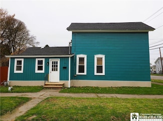 83 W 2nd St, Dunkirk, NY 14048