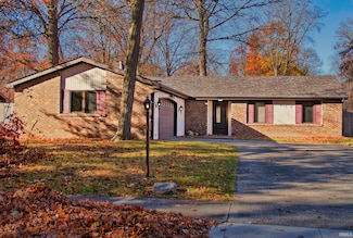 1617 Darien Dr, Fort Wayne, IN 46815