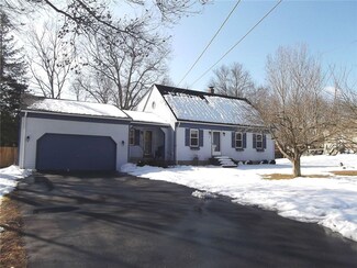 50 Narrows Rd, Bristol, RI 02809