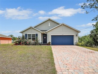1036 Alaska Ave, Lehigh Acres, FL 33971