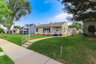 864 Howard St N, Saint Paul, MN 55119