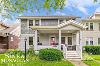 1316 Maryland St, Grosse Pointe Park, MI 48230