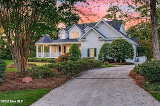 173 Firefly Dr, Wallace, NC 28466