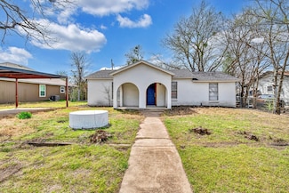 2709 Sarah St, Waco, TX 76706