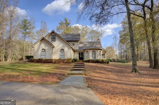 90 Cove Ln, Social Circle, GA 30025