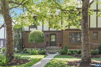 518 Piermont Ave S, Rivervale, NJ 07675