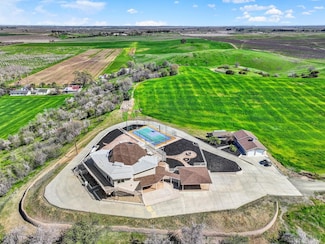 8560 Holmes Ln, Winters, CA 95694