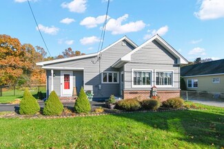 116 Berlin St, Clinton, MA 01510