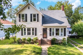 21 E Market St, Piper City, IL 60959