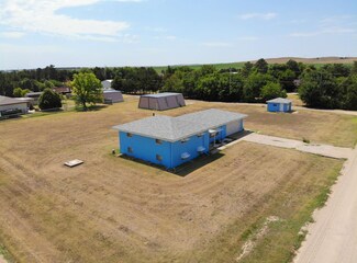 1422 3rd St, Hays, KS 67601