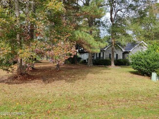 8862 Lansdowne Dr NW, Calabash, NC 28467