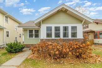 1746 Stanford Ave, Saint Paul, MN 55105