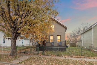 116 Sycamore St E, Saint Paul, MN 55117