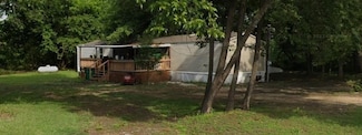 229 N 2nd St, Walnut Springs, TX 76690