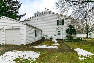 7294 Foxmill Rd Unit 19D, Mentor, OH 44060