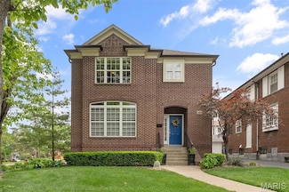 368 N Hanley Rd, Saint Louis, MO 63130