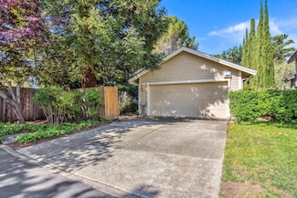 521 Cypress Ct, Benicia, CA 94510