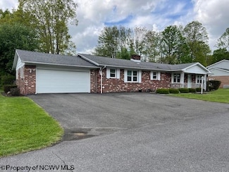 110 Sunset Dr, Elkins, WV 26241