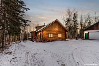 5770 W Shady Grove Ln, Wasilla, AK 99654