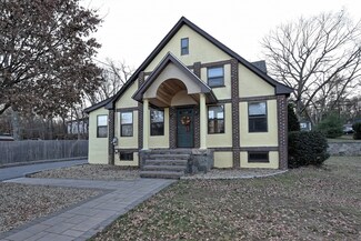 199 S Main St, Hopedale, MA 01747