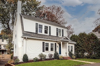 590 Pleasant St, Milton, MA 02186