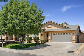 2224 El Lago Dr, Oakley, CA 94561