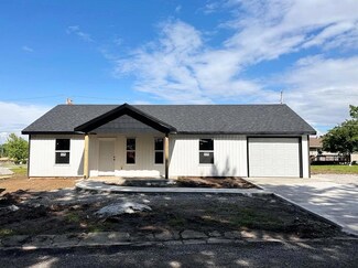 1035 Westhaven Rd, El Dorado Springs, MO 64744