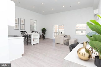 211 Saint Paul St Unit 504, Baltimore, MD 21202