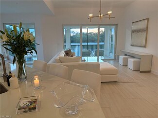 16885 Fairgrove Way Unit 6-201, Naples, FL 34110