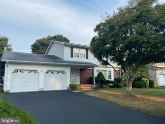6 Moro Dr, Trenton, NJ 08619