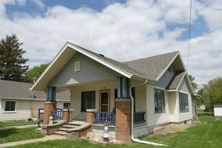 406 8th St, Edgar, NE 68935