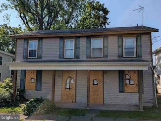 204 206 E 10 St, Berwick, PA 18603