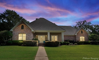 5 Charleston Dr, Haughton, LA 71037