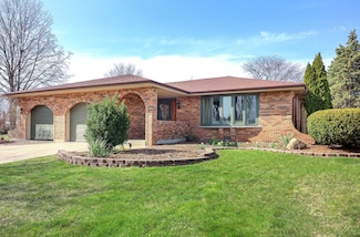 16W688 Therese Ct, Willowbrook, IL 60527