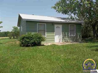 3186 E 229th St, Vassar, KS 66543