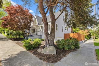 1716 NE 80th St, Seattle, WA 98115