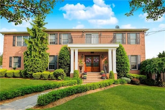 274 S Railroad St, Staten Island, NY 10312