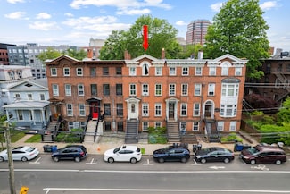 32 Trumbull St, New Haven, CT 06511