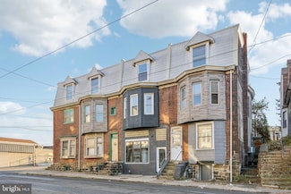 702 Main St, Darby, PA 19023