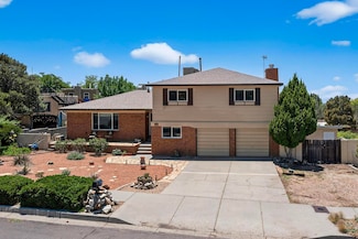715 Parkside Dr NE, Albuquerque, NM 87123