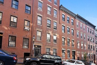 35 Grove St Unit 3, Boston, MA 02114